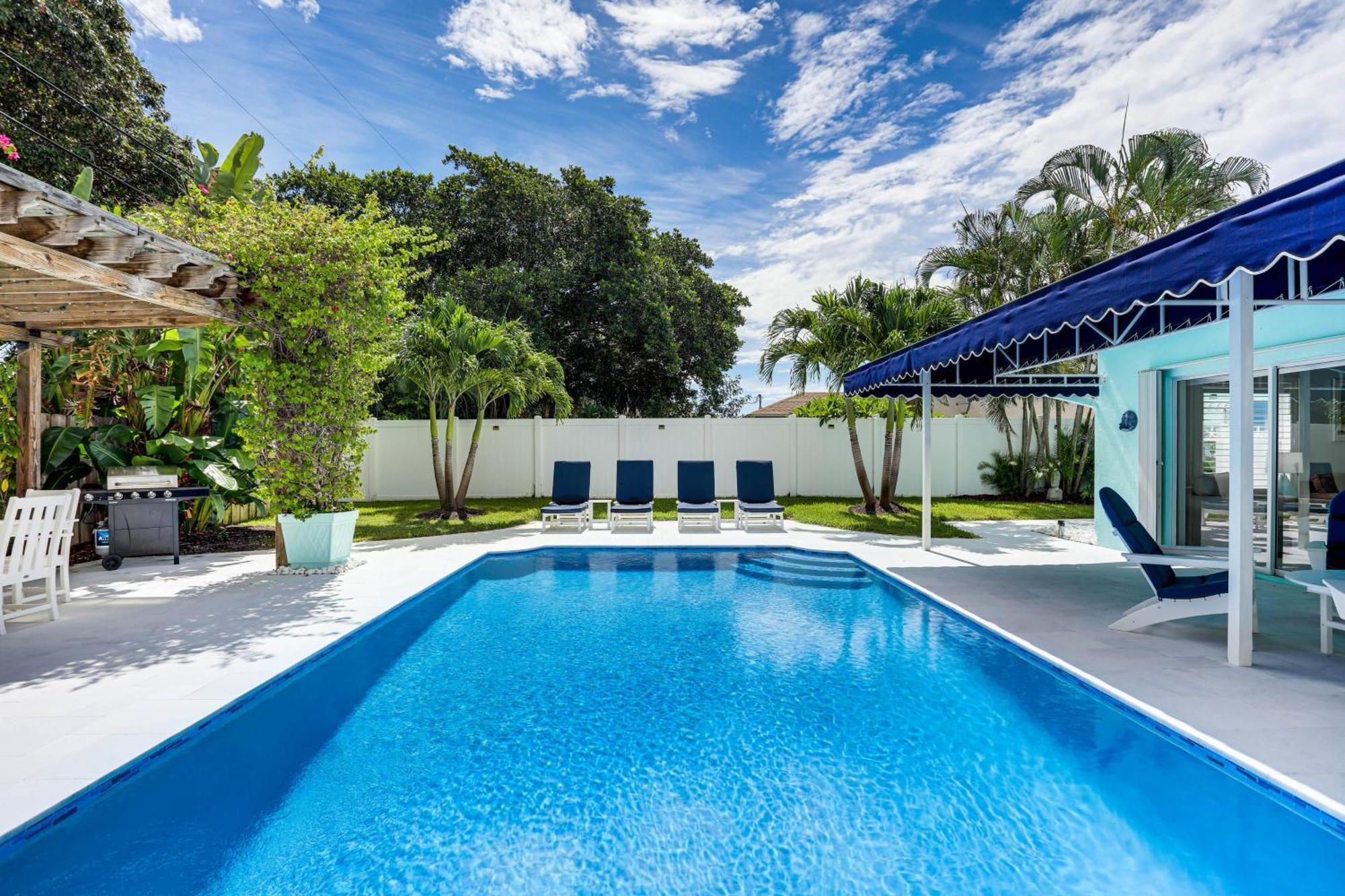 Coastal Villa With Private Yard And Heated Pool! 北棕榈滩 外观 照片