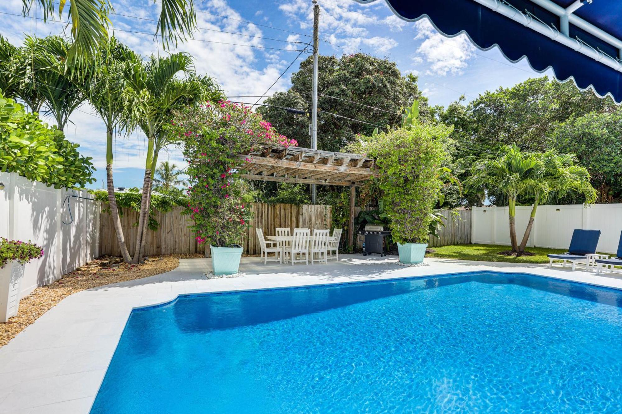 Coastal Villa With Private Yard And Heated Pool! 北棕榈滩 外观 照片